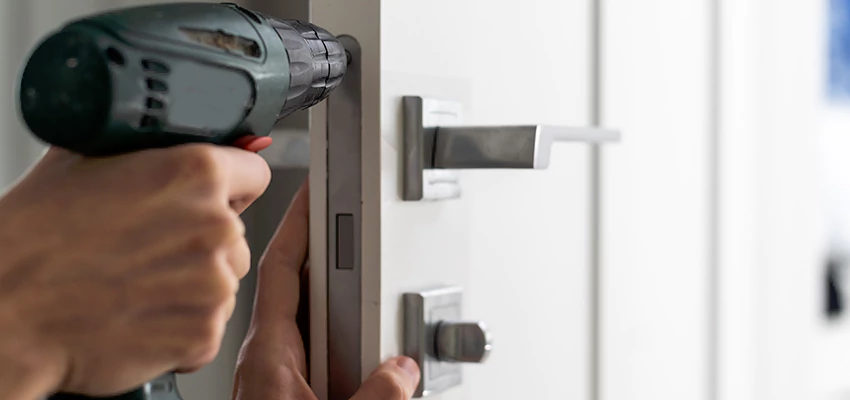 Locksmith For Lock Replacement Near Me in Streamwood