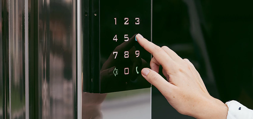 Keyless Door Entry System in Streamwood