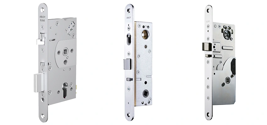 ASSA-Abloy Locks Hinge Repair in Streamwood