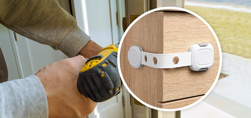 Childproof Sliding Door Locks in Streamwood